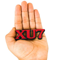 آرم خودرو مدل XU7رنگ قرمز - Image 2